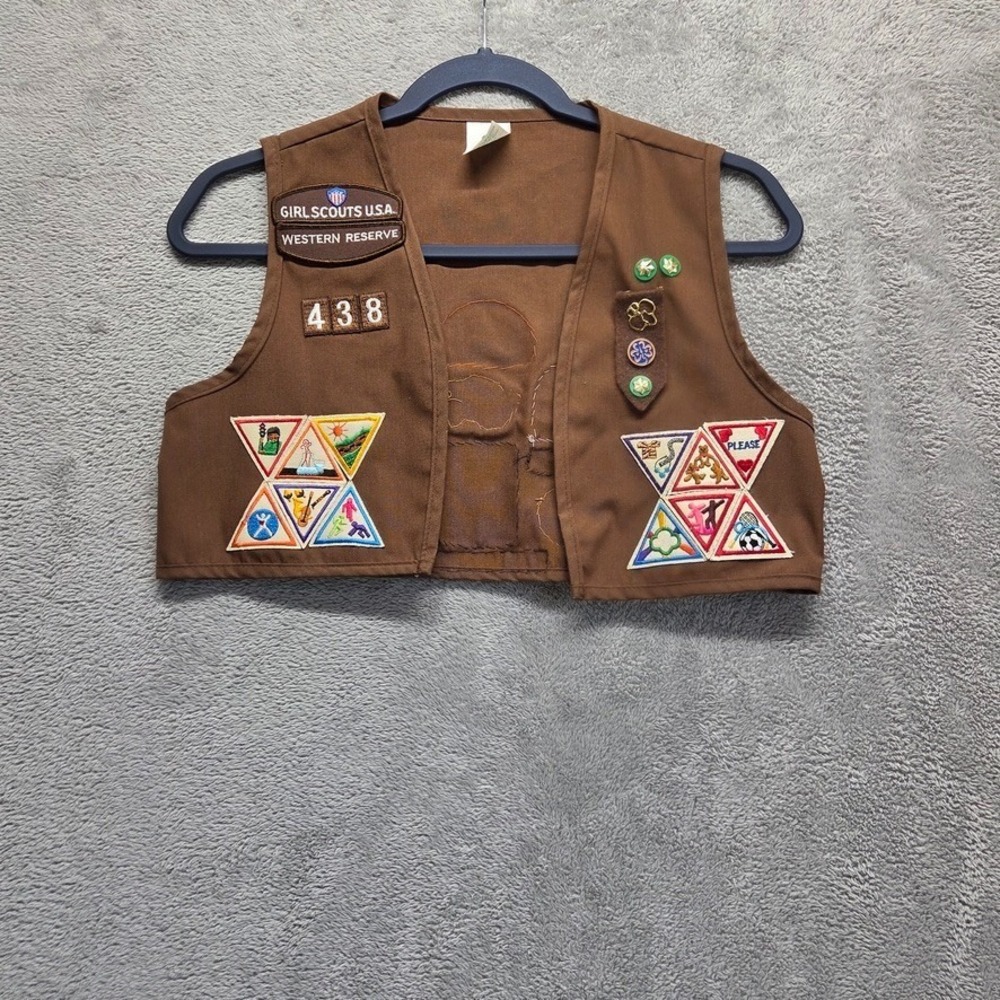 Vintage Girl Scouts Vest‎ Girls Medium Brown Patches Western Reserve 90s